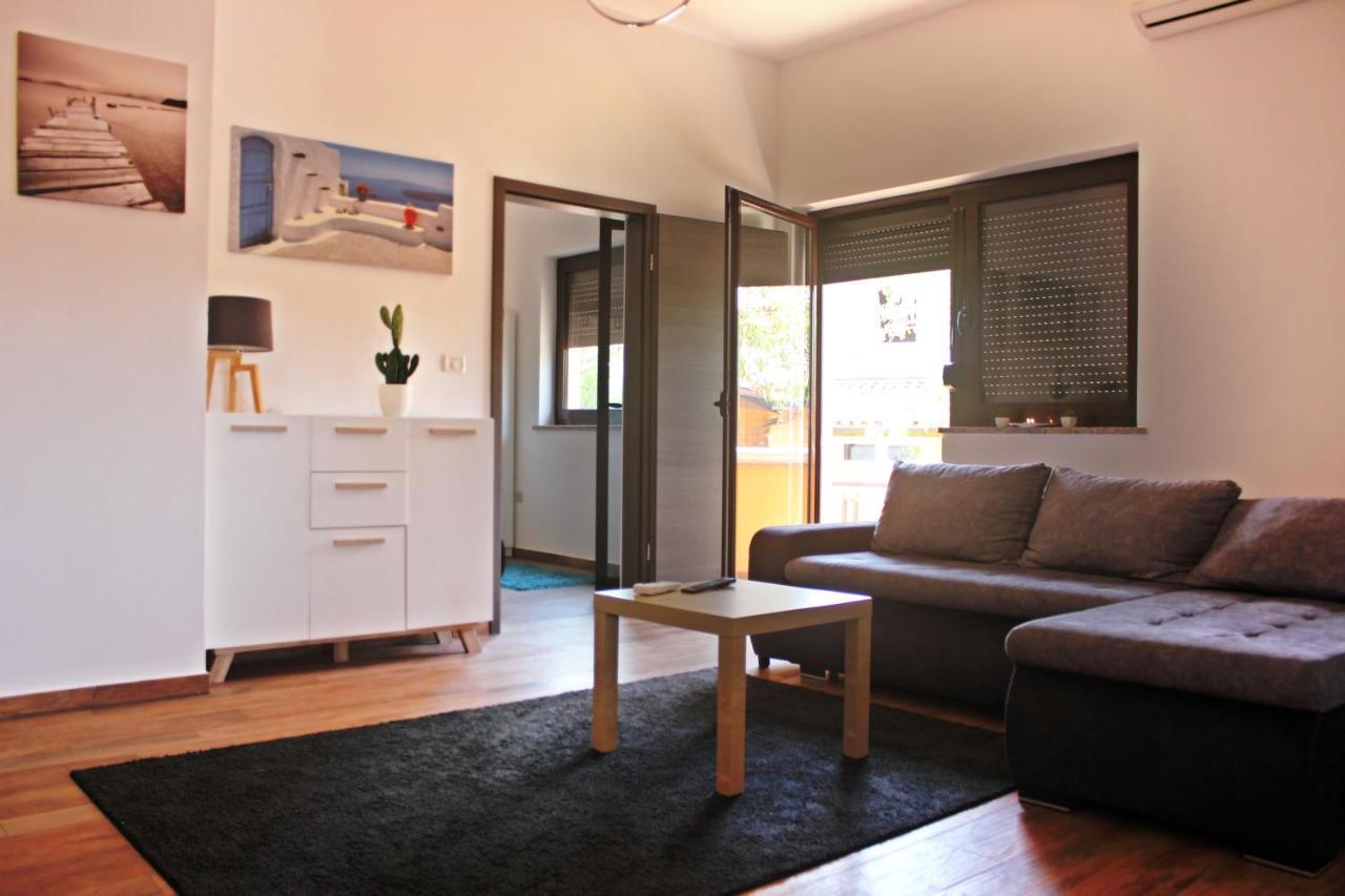 Haus Sunset Apartment Pomer Exterior foto