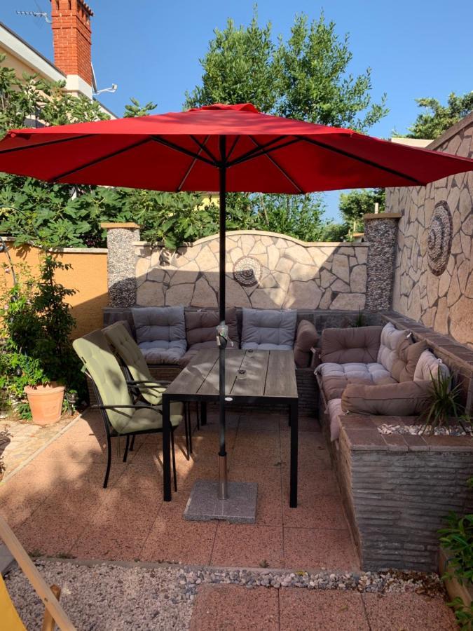 Haus Sunset Apartment Pomer Exterior foto
